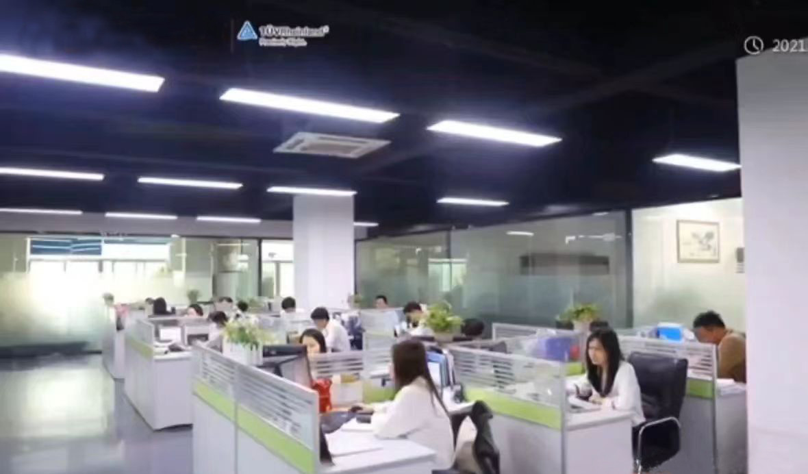 Cina HK Brilliance International Technology Ltd. Profil Perusahaan
